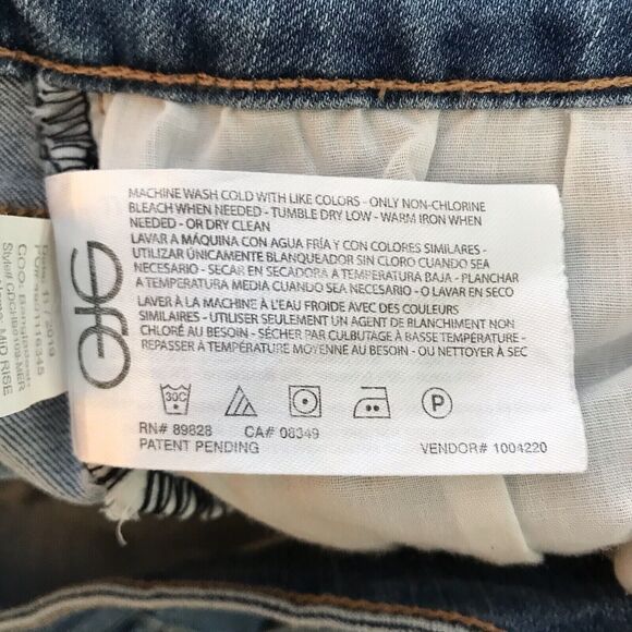 Chaps Mid Rise Crop Kick Jeans New Women's Size 8/29 Stretch Denim Blue - Picture 9 of 9